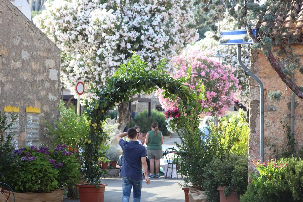 مبيت وإفطار سان بانتاليو La Porta Sulla Costa المظهر الخارجي الصورة